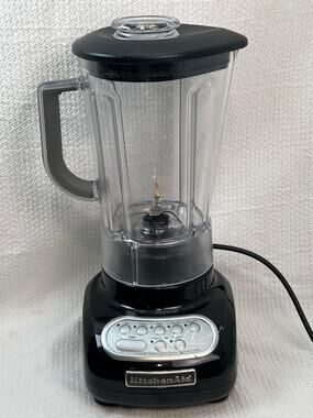KitchenAid KSB5600B1 5 Speed Blender Black 56 Oz Pitcher Pulse Ice Crush